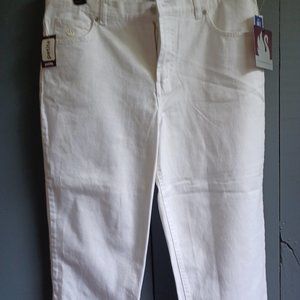 Women's capris